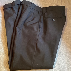 Black wrinkle‎ resistant dress pants